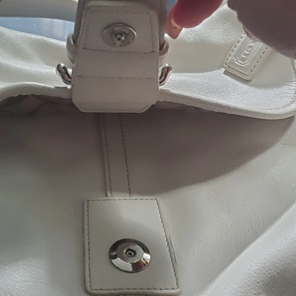 Coach classic shoulder